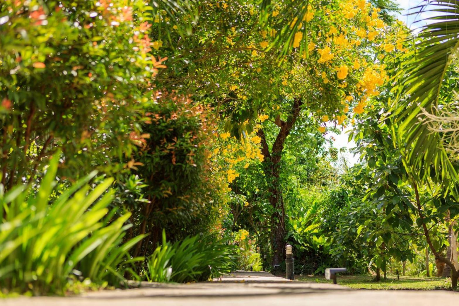 Готель Bang Po Garden Ban Bang Po Екстер'єр фото